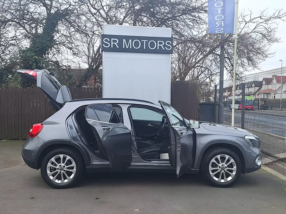 Used 2018 Mercedes-Benz Gla Se Grey - Interior and Exterior details 7