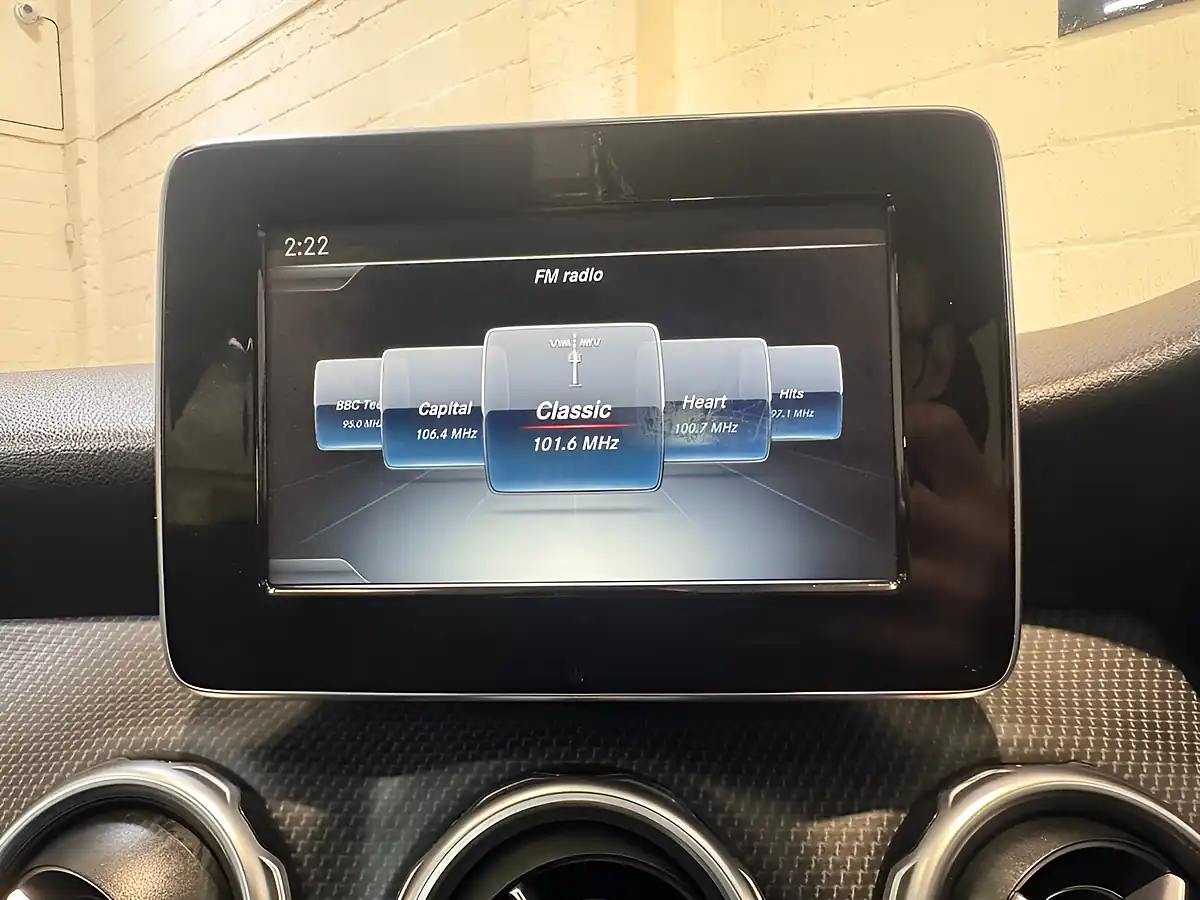 Used 2018 Mercedes-Benz Gla Se White - Interior and Exterior details 19
