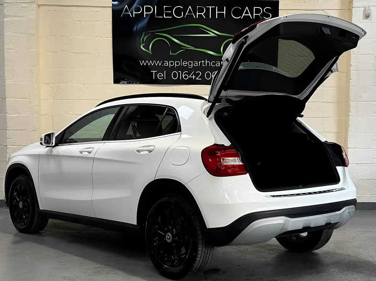 Used 2018 Mercedes-Benz Gla Se White - Interior and Exterior details 8