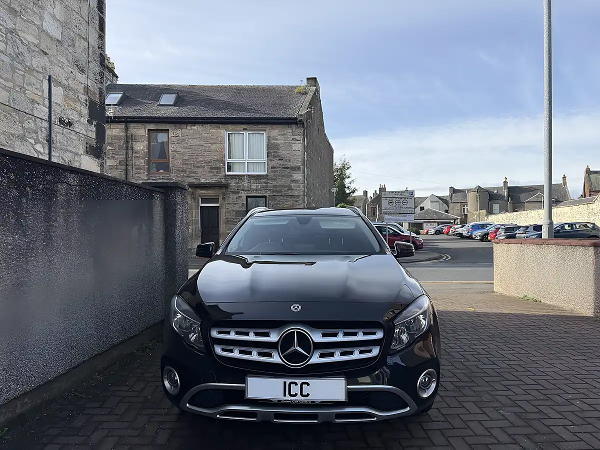 Used 2018 Mercedes-Benz Gla Sport Black - Interior and Exterior details 16