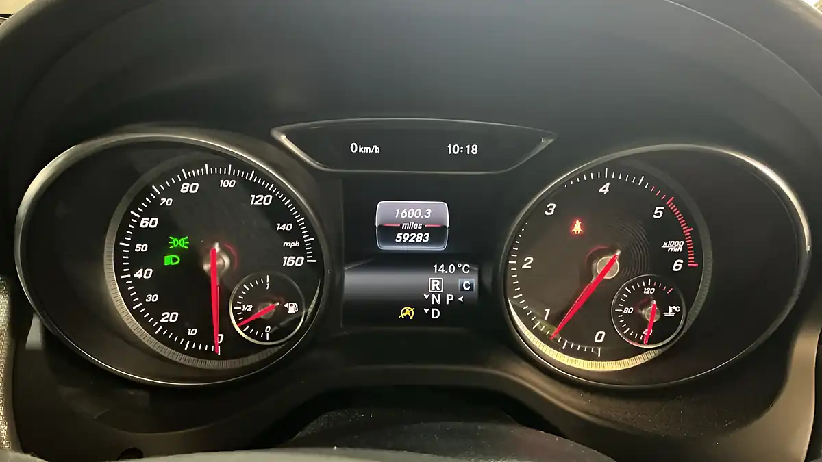 Used 2018 Mercedes-Benz Gla Sport Executive Red - Interior and Exterior details 6