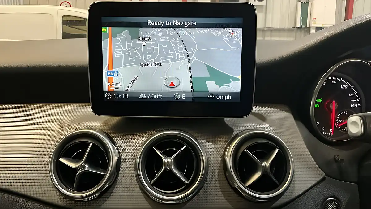 Used 2018 Mercedes-Benz Gla Sport Executive Red - Interior and Exterior details 8