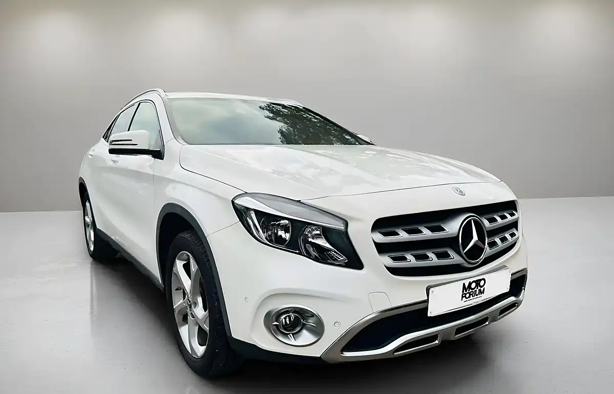 Used 2018 Mercedes-Benz Gla Sport Executive White - Front View