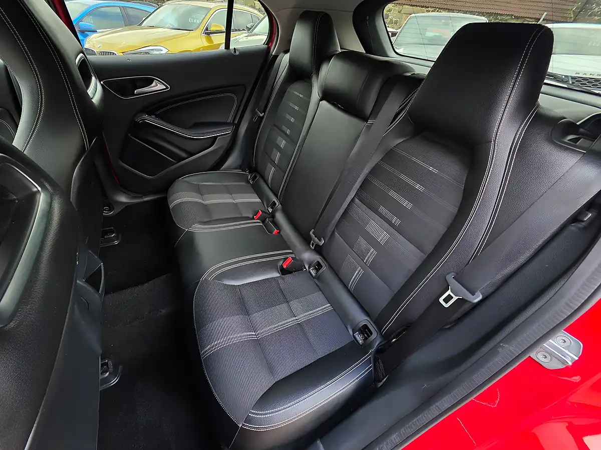 Used 2018 Mercedes-Benz Gla Urban Edition Beige - Interior and Exterior details 12