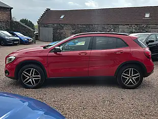 Used 2018 Mercedes-Benz Gla Urban Edition Beige - Interior and Exterior details 14