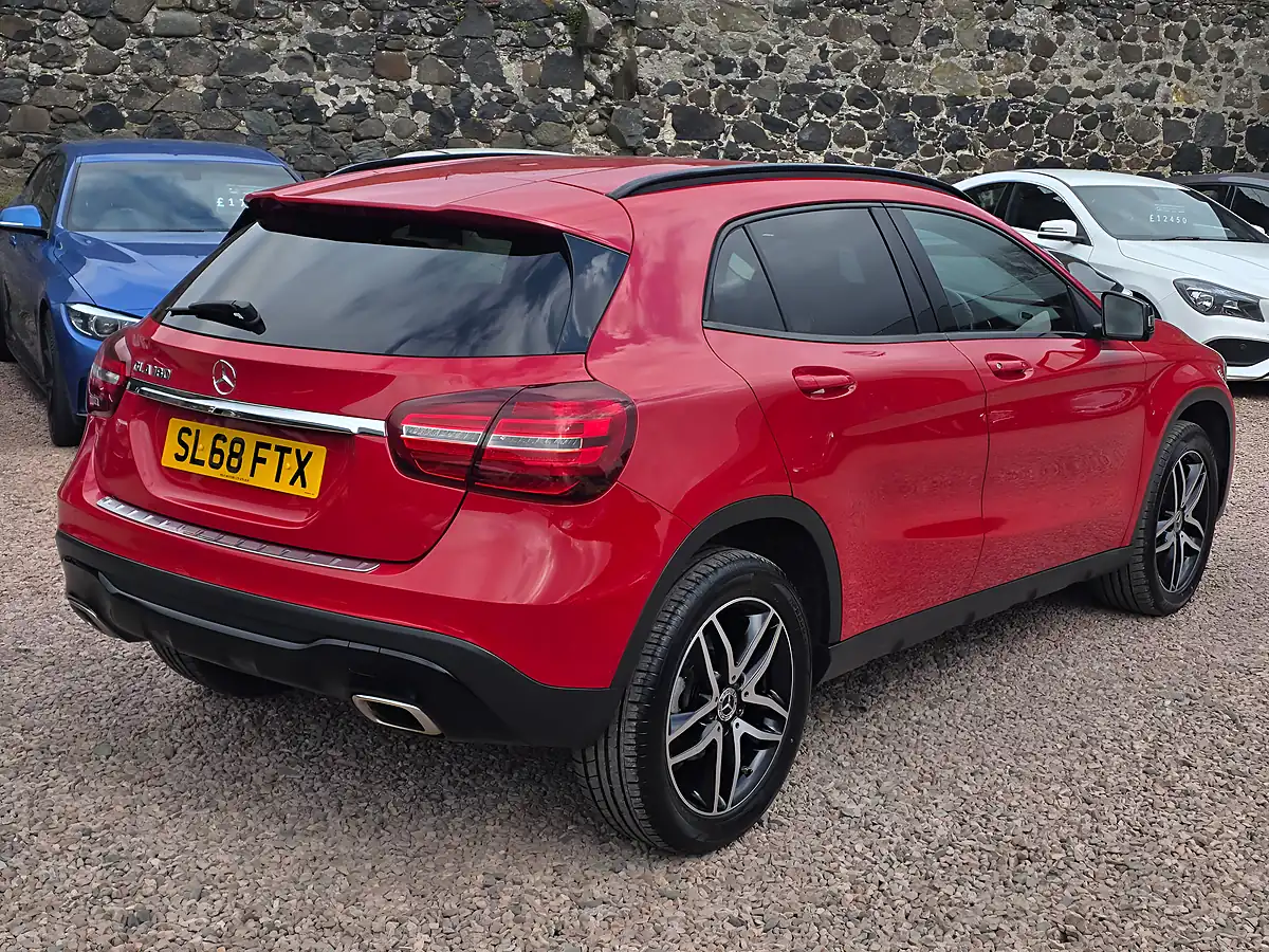 Used 2018 Mercedes-Benz Gla Urban Edition Beige - Interior and Exterior details 18