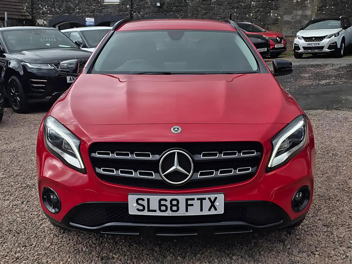 Used 2018 Mercedes-Benz Gla Urban Edition Beige - Interior and Exterior details 3