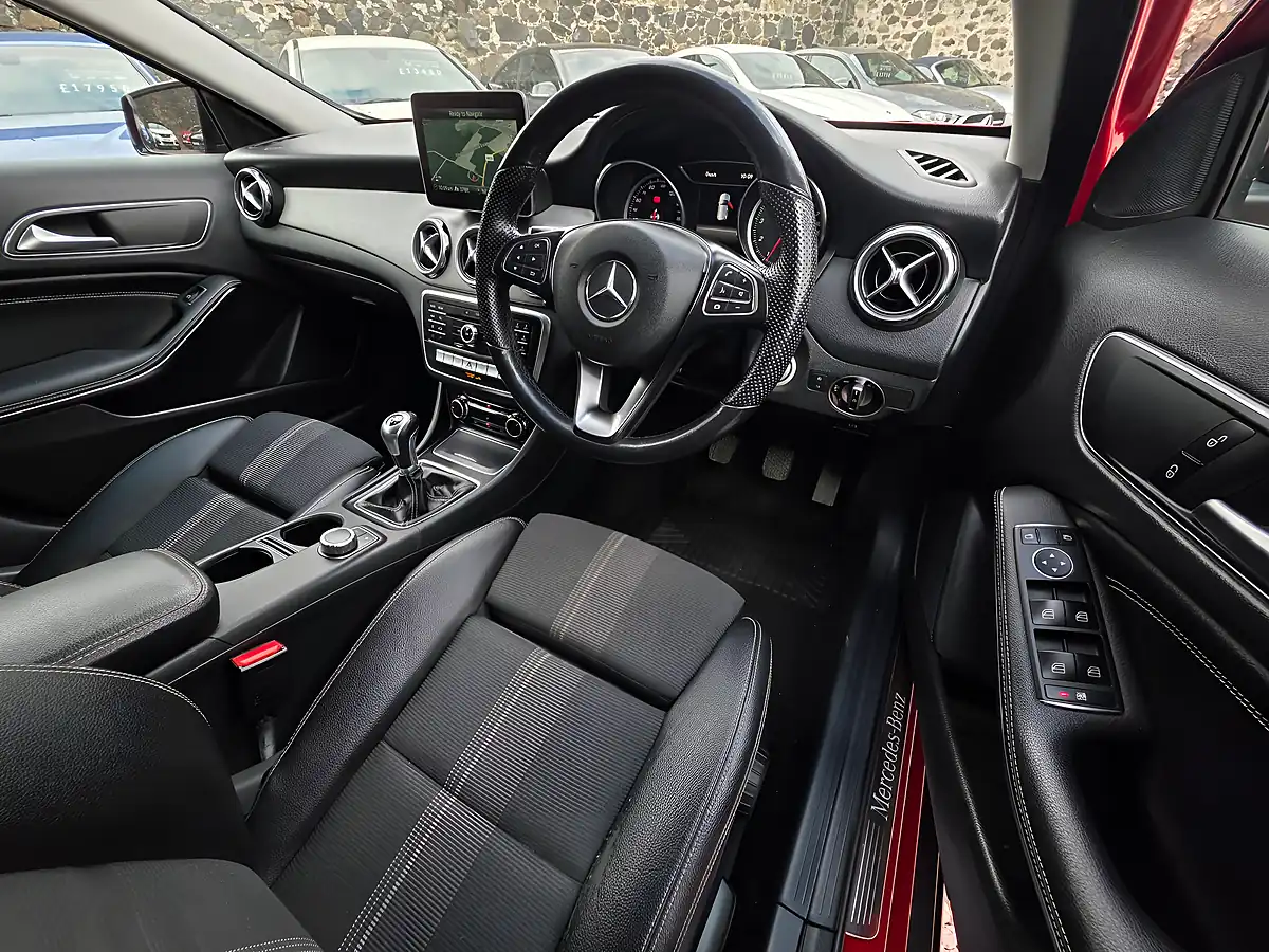Used 2018 Mercedes-Benz Gla Urban Edition Beige - Interior and Exterior details 8
