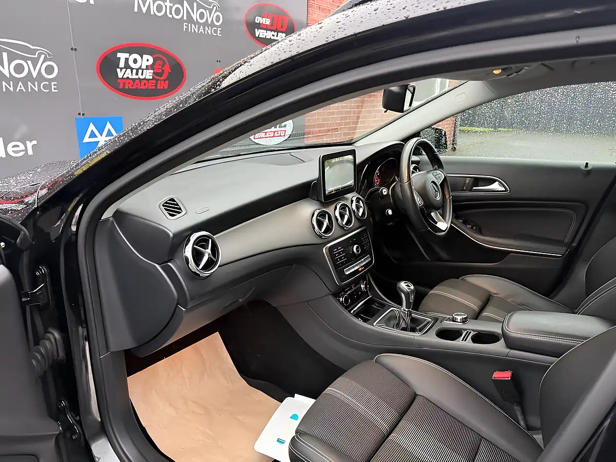 Used 2018 Mercedes-Benz Gla Urban Edition Black - Interior and Exterior details 20