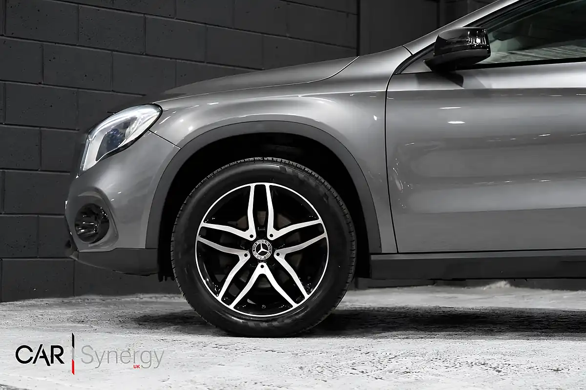 Used 2018 Mercedes-Benz Gla Urban Edition Grey - Interior and Exterior details 10