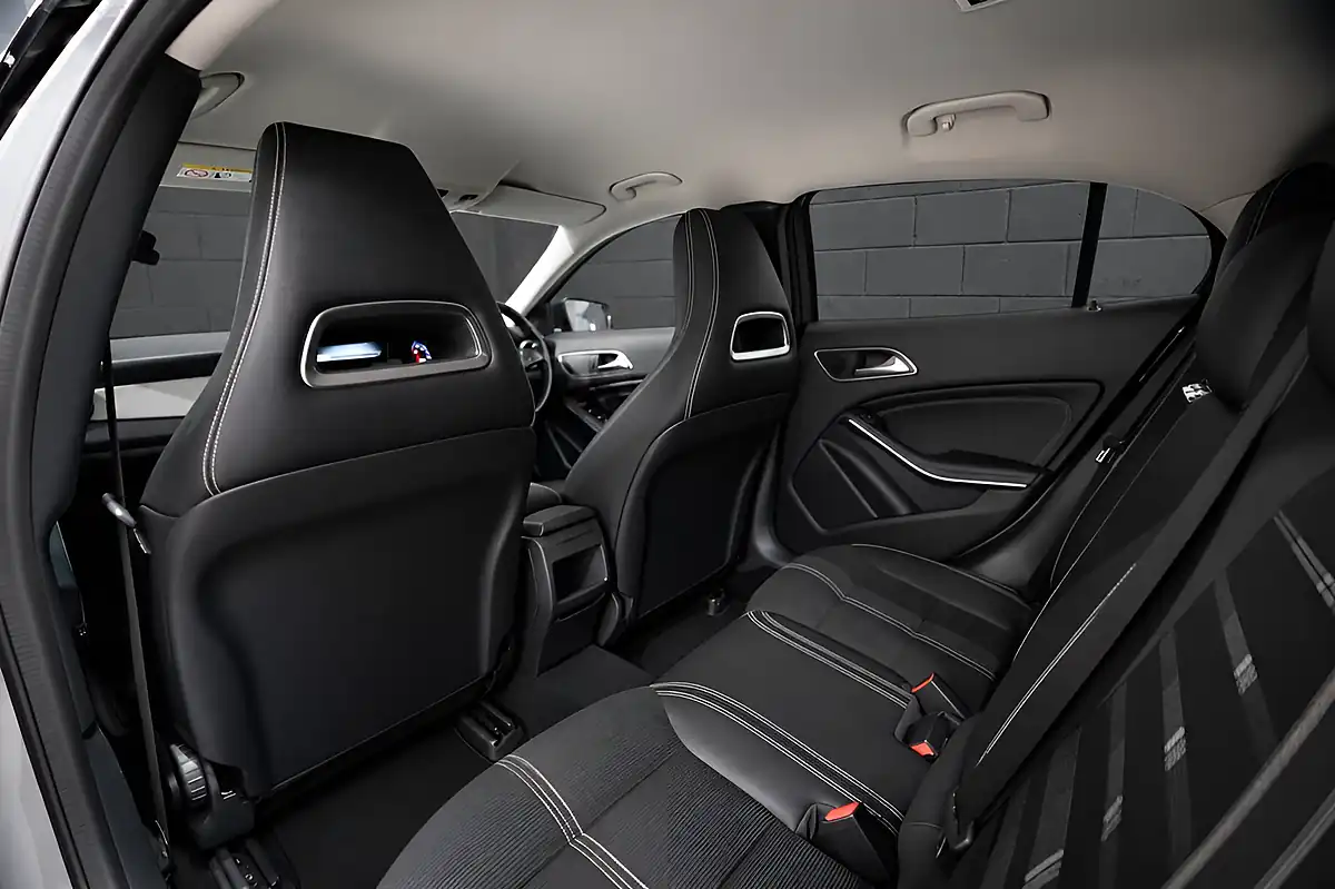 Used 2018 Mercedes-Benz Gla Urban Edition Grey - Interior and Exterior details 14