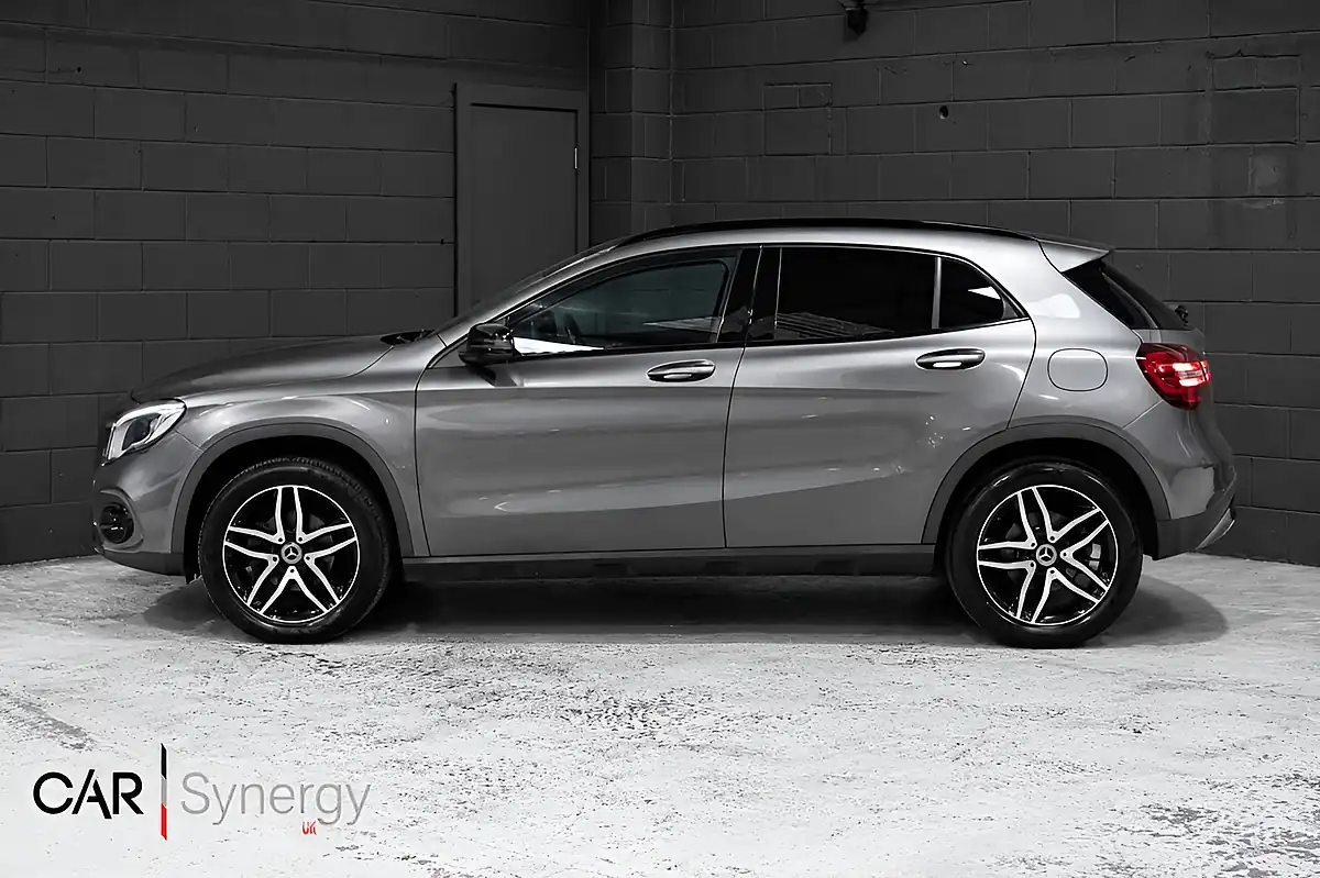 Used 2018 Mercedes-Benz Gla Urban Edition Grey - Interior and Exterior details 6