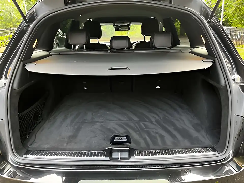 Used 2018 Mercedes-Benz Glc AMG Line Black - Interior and Exterior details 18