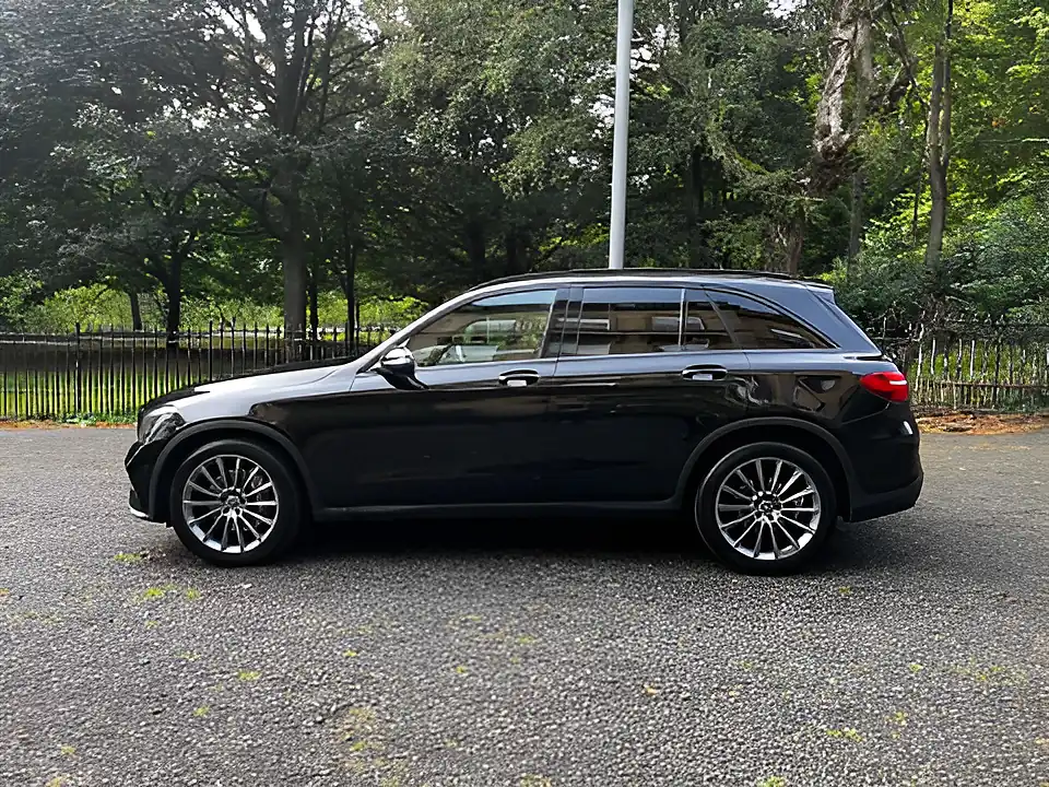 Used 2018 Mercedes-Benz Glc AMG Line Black - Interior and Exterior details 2