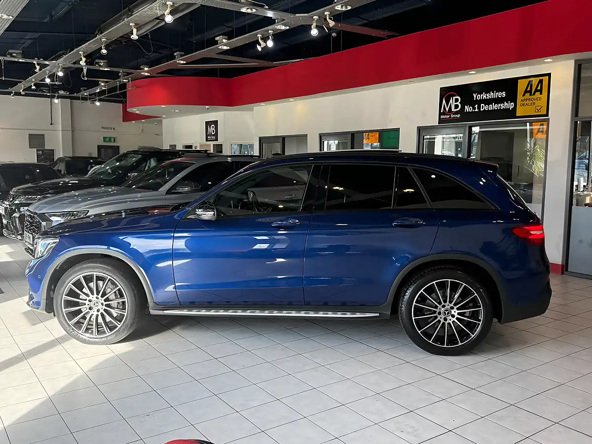 Used 2018 Mercedes-Benz Glc AMG Line Blue - Interior and Exterior details 11