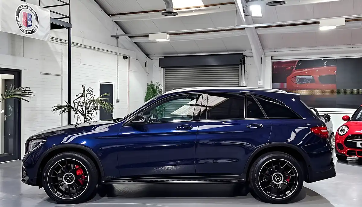 Used 2018 Mercedes-Benz Glc AMG Line Cavansite Blue - Interior and Exterior details 5