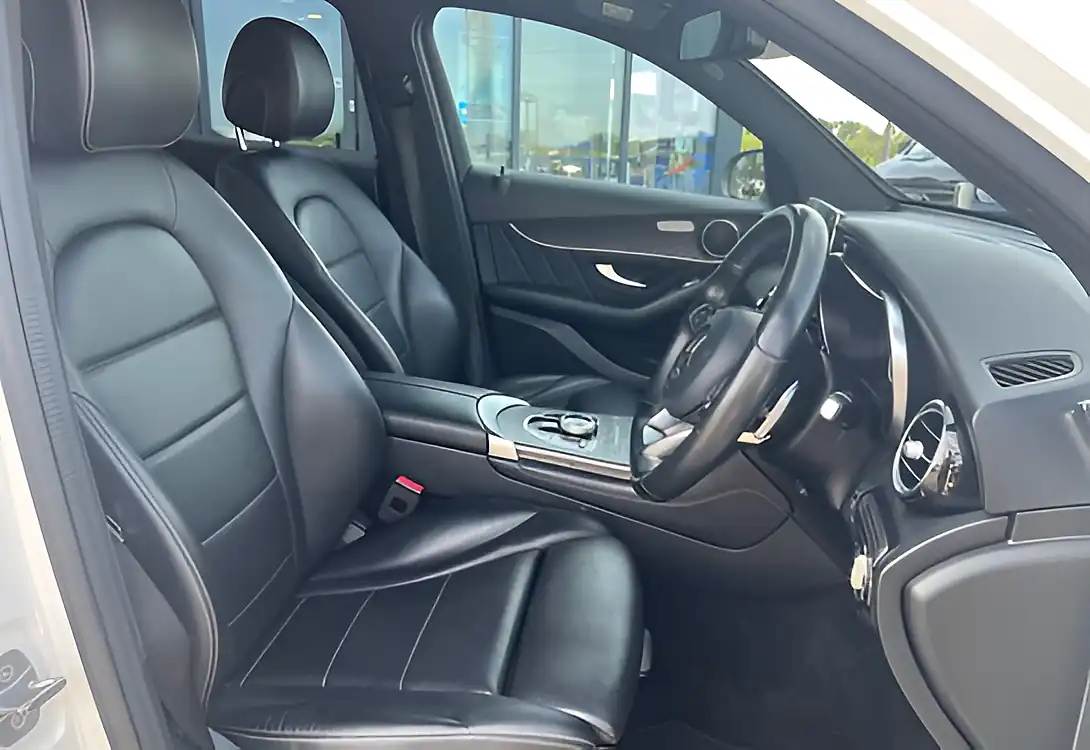 Used 2018 Mercedes-Benz Glc AMG Line Polar White Gloss - Interior and Exterior details 12