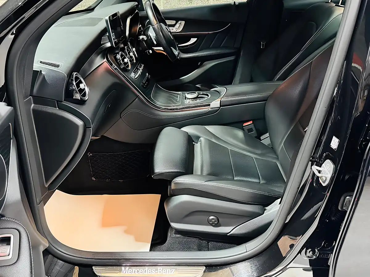 Used 2018 Mercedes-Benz Glc AMG Line Premium Black - Interior and Exterior details 14