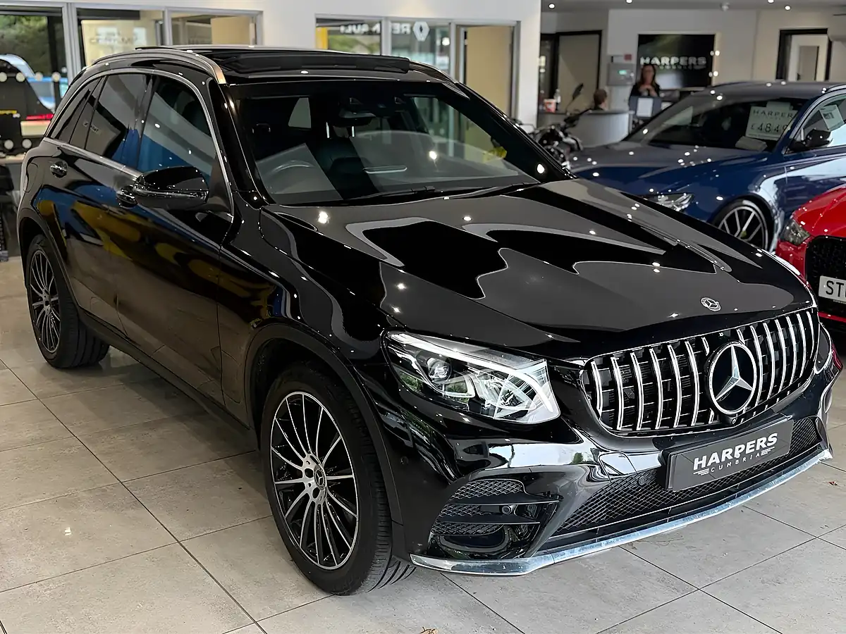 Used 2018 Mercedes-Benz Glc AMG Line (premium) Black - Interior and Exterior details 10