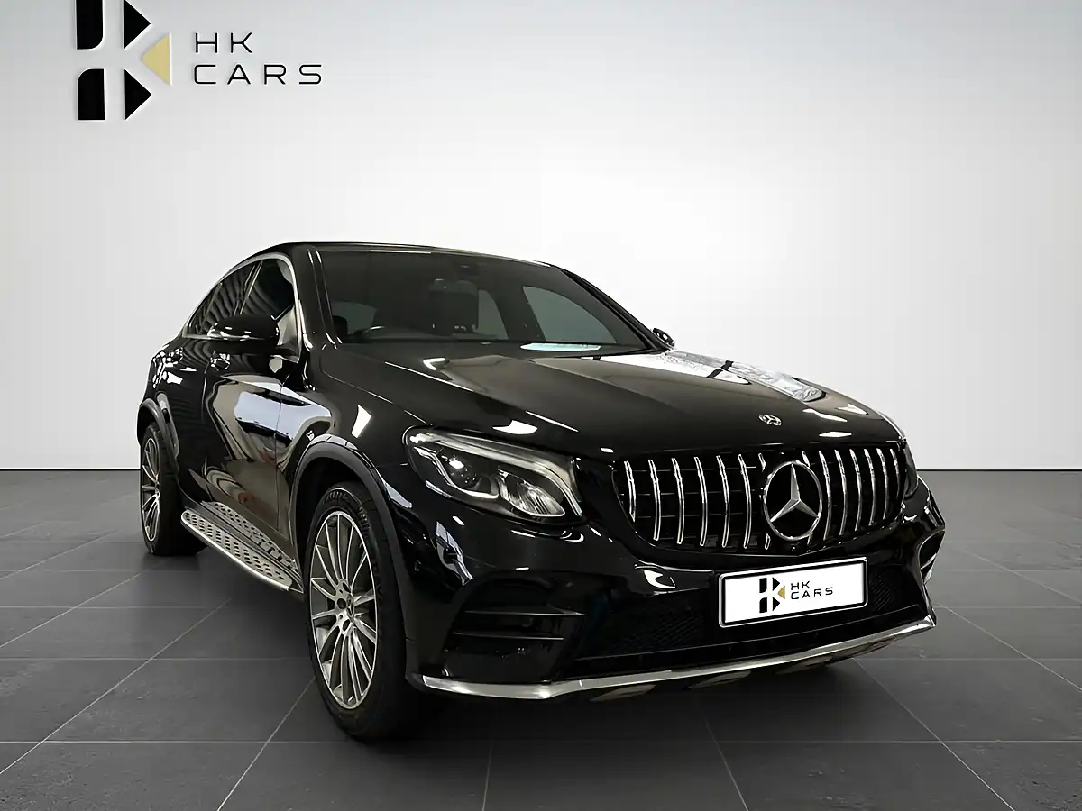 Used 2018 Mercedes-Benz Glc AMG Line (premium) Black - Front View