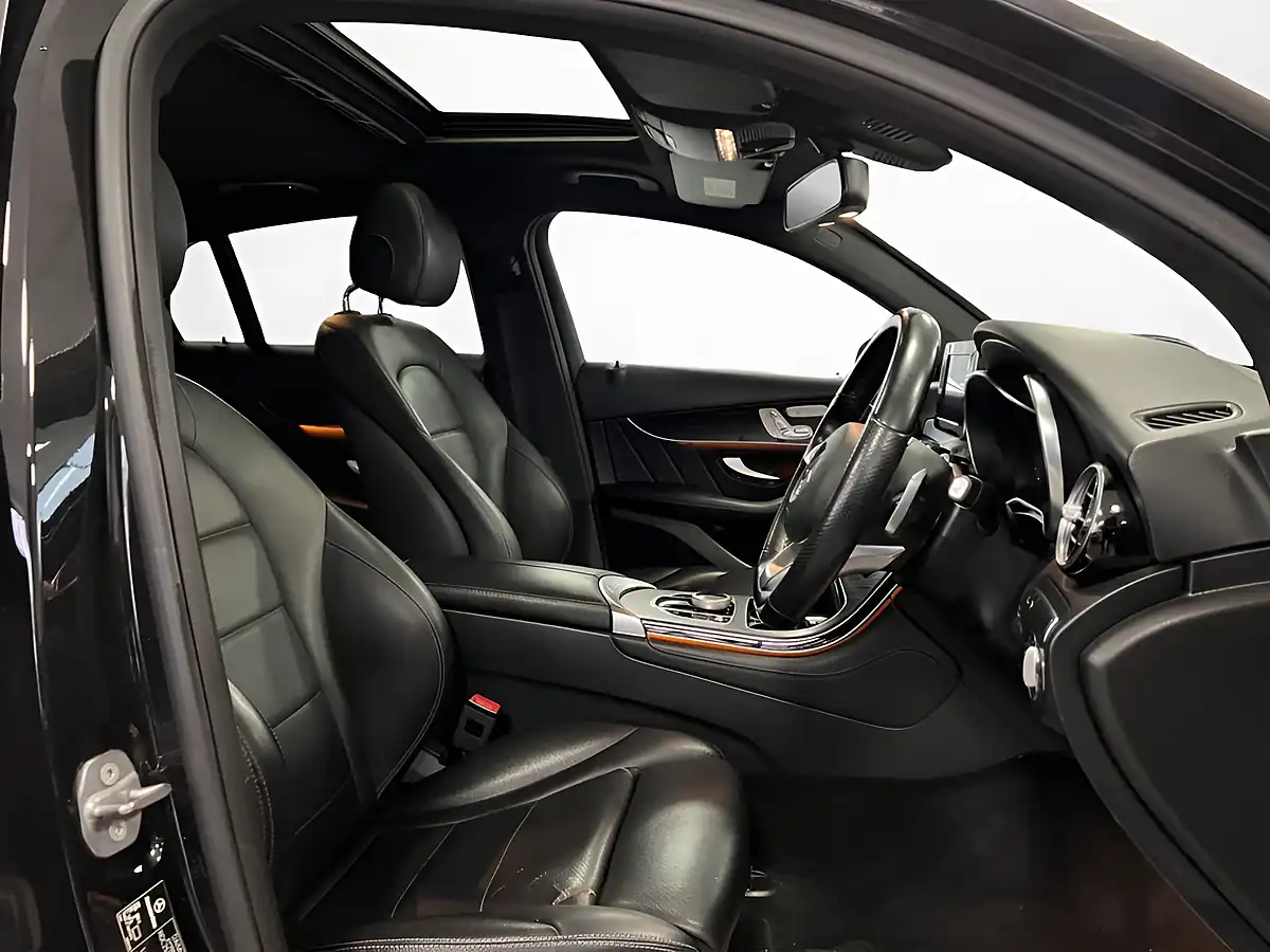 Used 2018 Mercedes-Benz Glc AMG Line (premium) Black - Interior and Exterior details 3