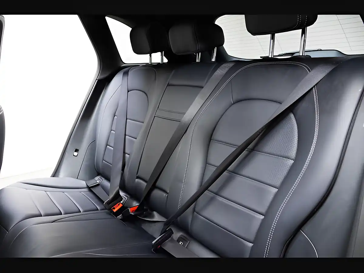 Used 2018 Mercedes-Benz Glc AMG Line (premium) Blue - Interior and Exterior details 11