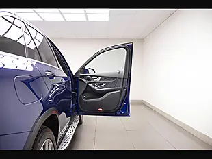 Used 2018 Mercedes-Benz Glc AMG Line (premium) Blue - Interior and Exterior details 12
