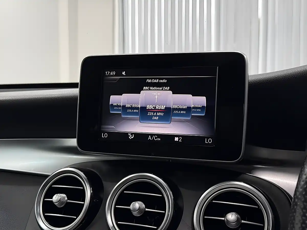 Used 2018 Mercedes-Benz Glc AMG Line Premium Blue - Interior and Exterior details 17