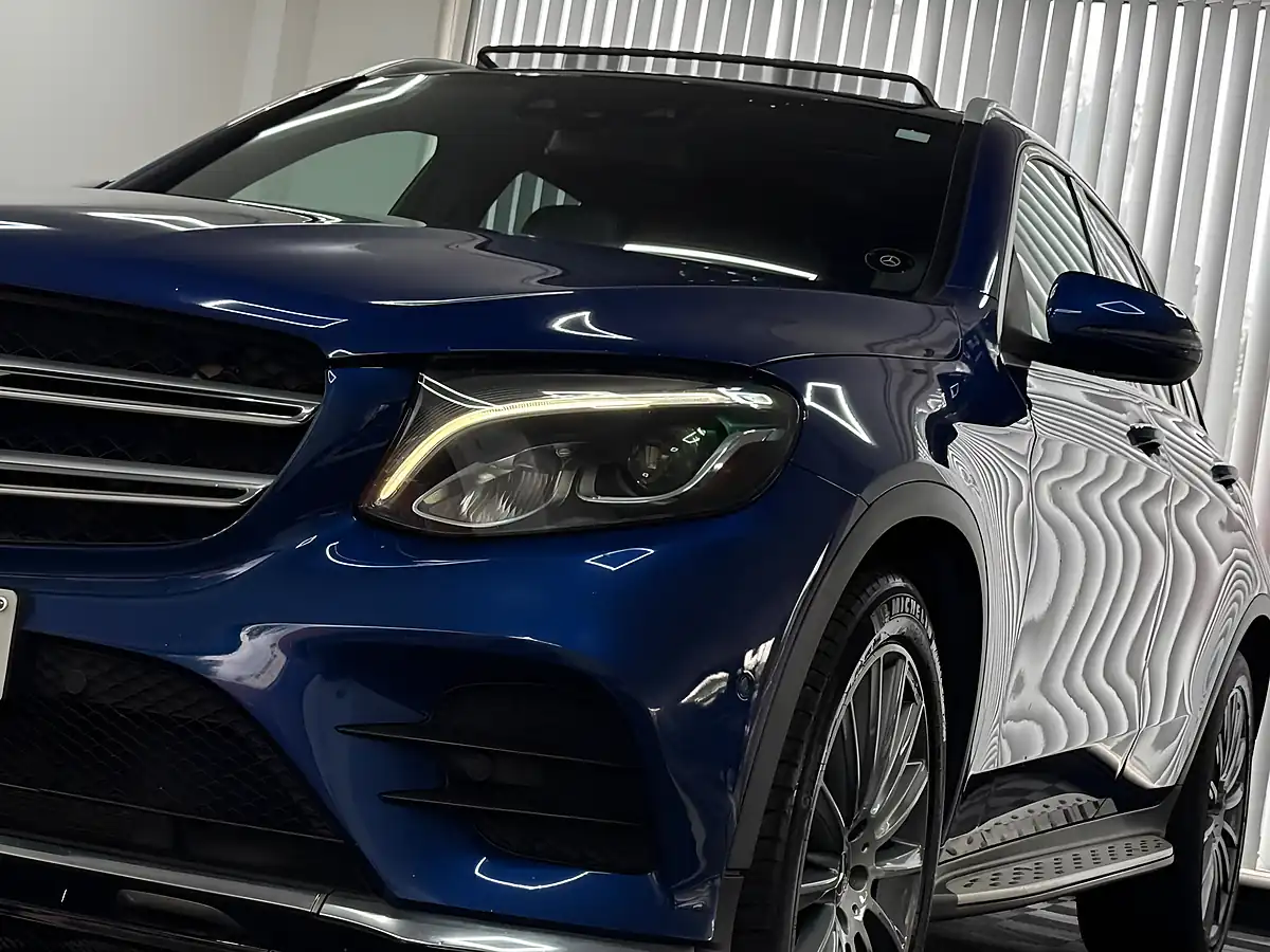 Used 2018 Mercedes-Benz Glc AMG Line Premium Blue - Interior and Exterior details 5