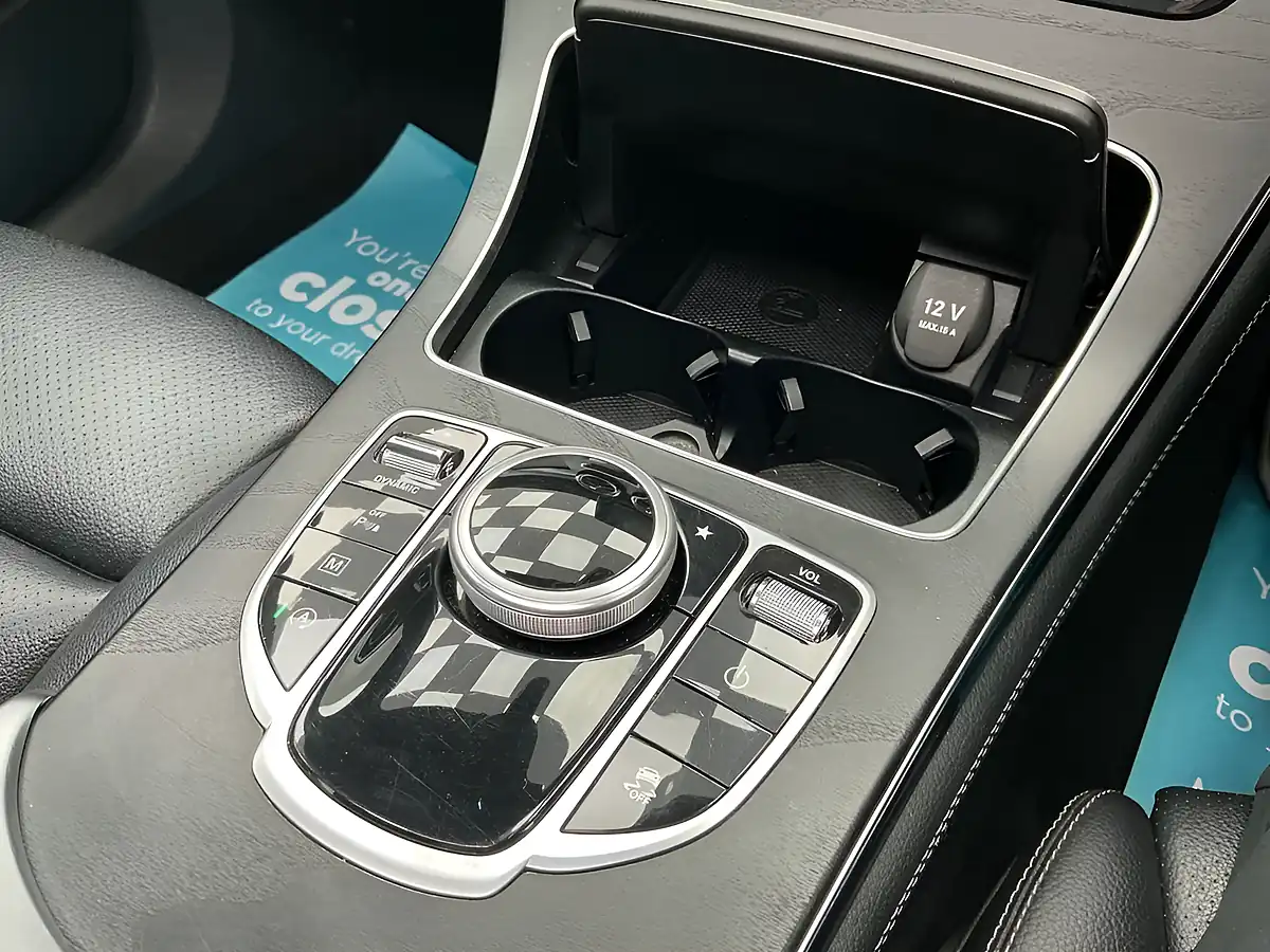 Used 2018 Mercedes-Benz Glc AMG Line Premium Brilliant Blue - Interior and Exterior details 17
