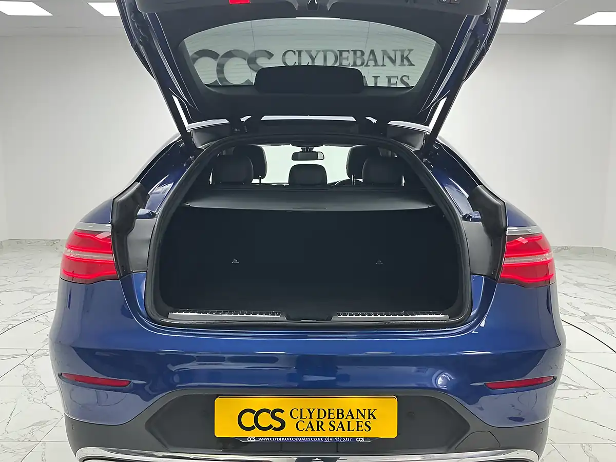 Used 2018 Mercedes-Benz Glc AMG Line Premium Brilliant Blue - Interior and Exterior details 19