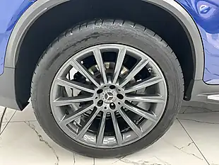 Used 2018 Mercedes-Benz Glc AMG Line Premium Brilliant Blue - Interior and Exterior details 20