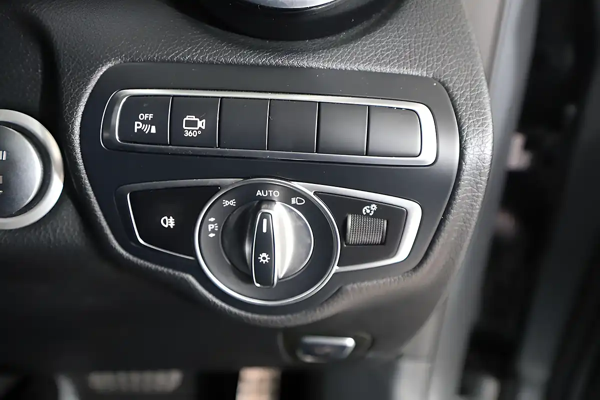 Used 2018 Mercedes-Benz Glc AMG Line Premium Grey - Interior and Exterior details 19