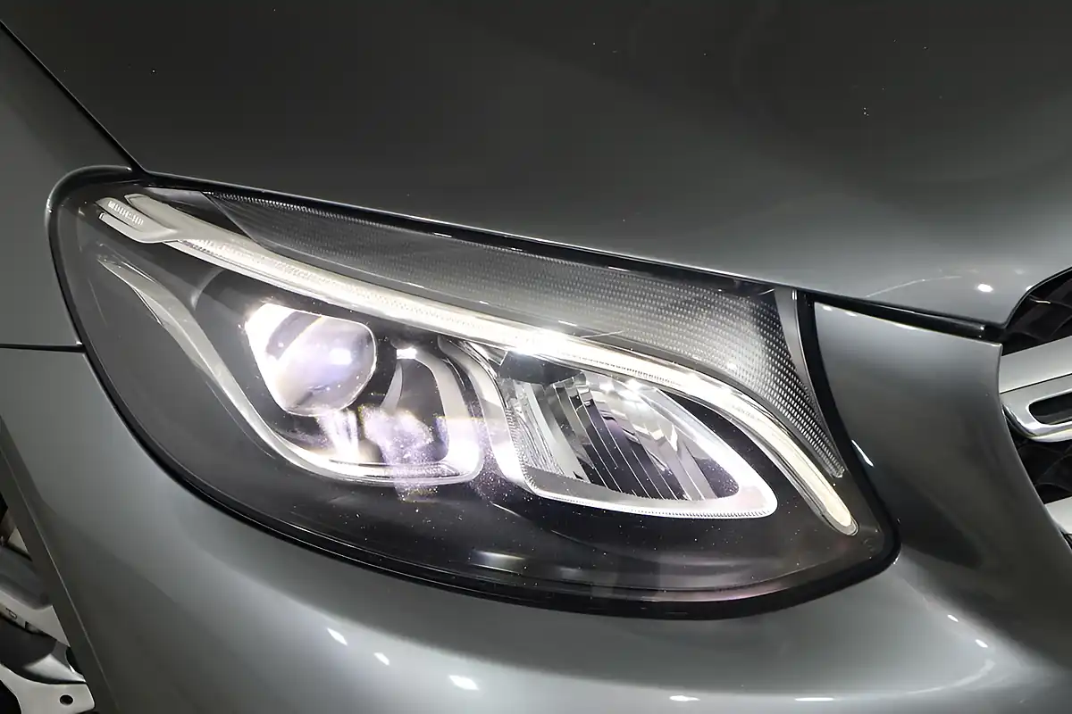 Used 2018 Mercedes-Benz Glc AMG Line Premium Grey - Interior and Exterior details 9