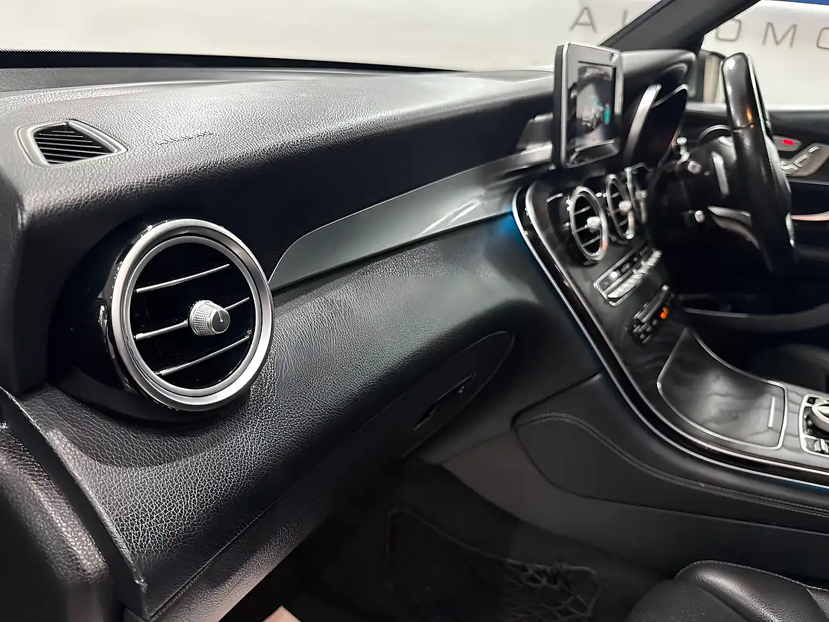 Used 2018 Mercedes-Benz Glc AMG Line (premium) Grey - Interior and Exterior details 17