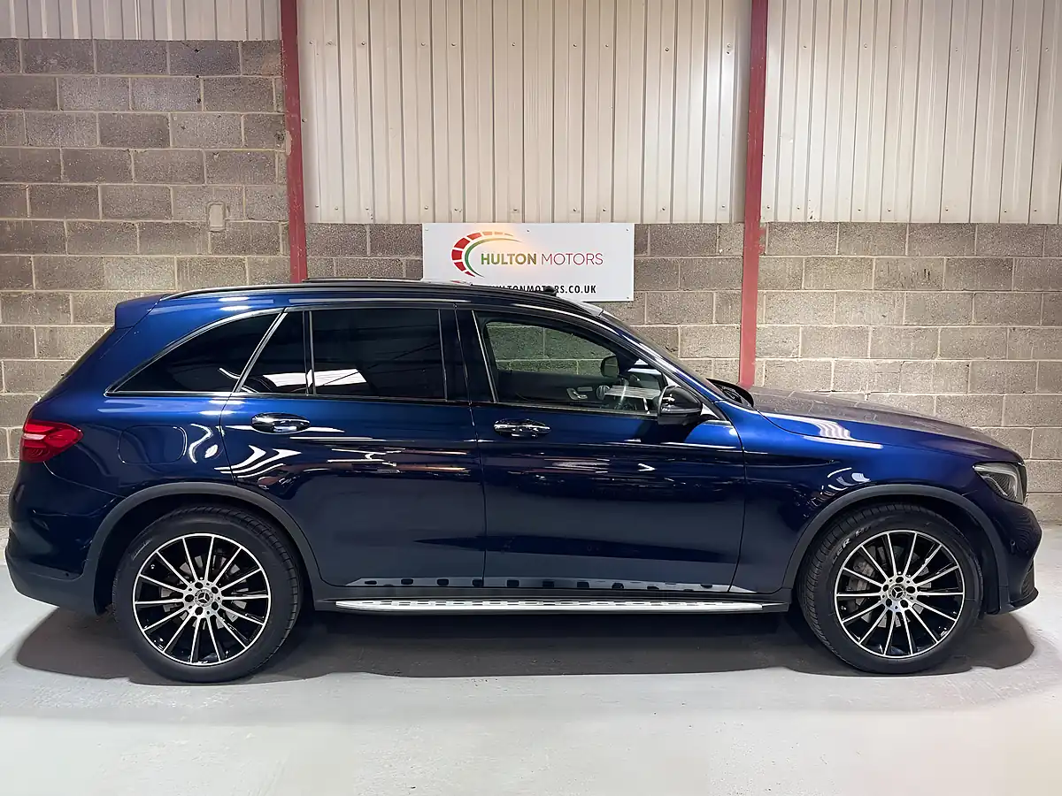 Used 2018 Mercedes-Benz Glc AMG Line Premium Plus Blue - Interior and Exterior details 5