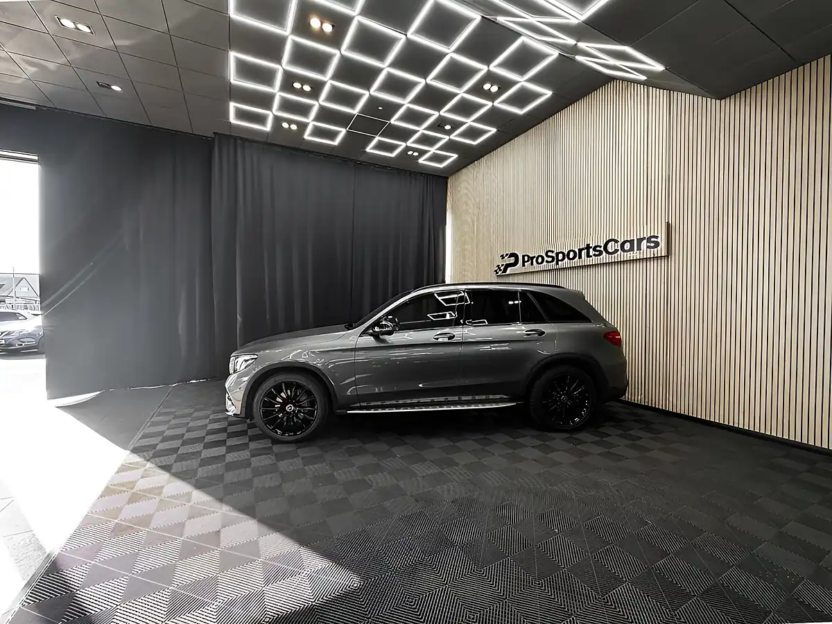 Used 2018 Mercedes-Benz Glc AMG Line (premium Plus) Grey - Interior and Exterior details 10