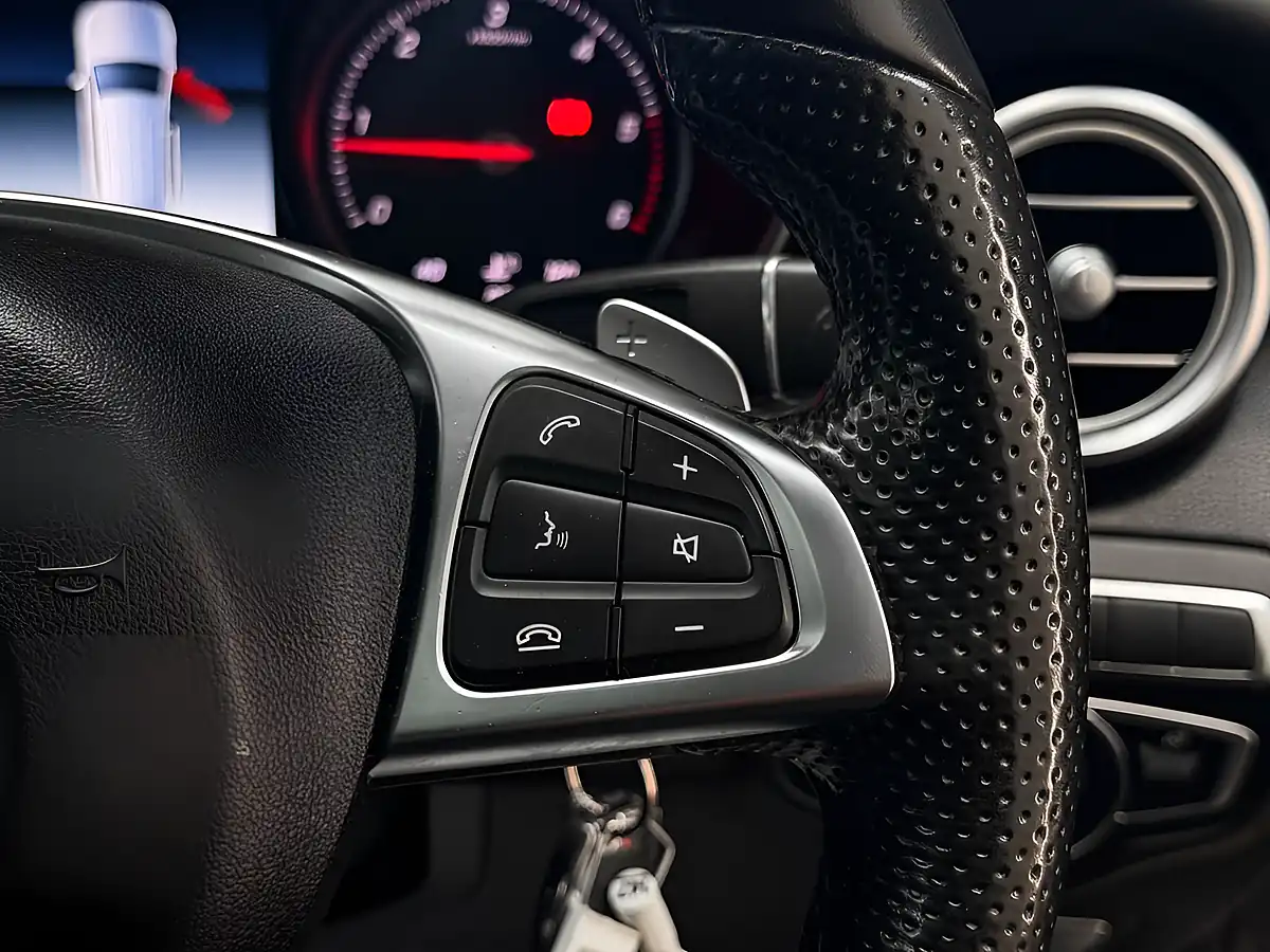 Used 2018 Mercedes-Benz Glc AMG Line (premium Plus) Grey - Interior and Exterior details 13