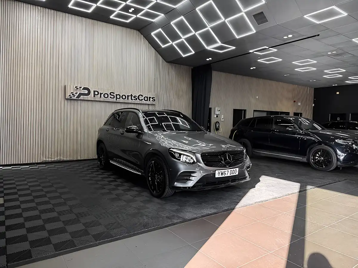Used 2018 Mercedes-Benz Glc AMG Line (premium Plus) Grey - Interior and Exterior details 6
