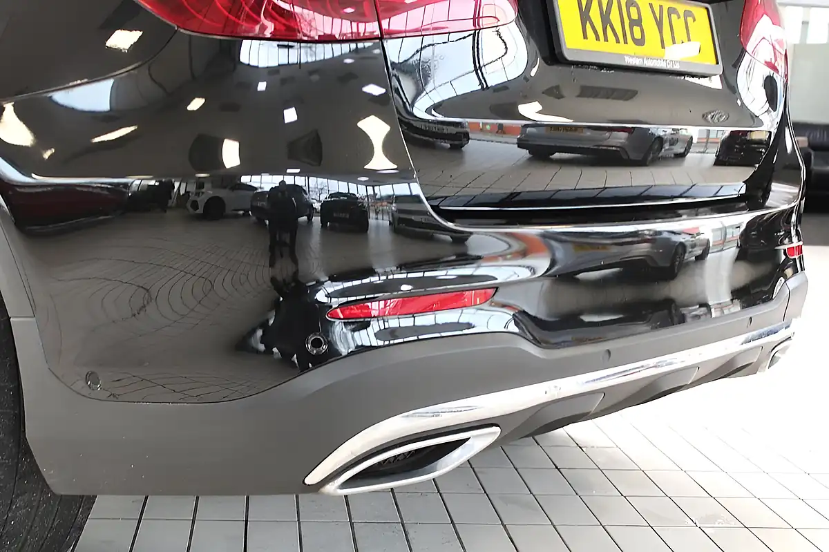 Used 2018 Mercedes-Benz Glc AMG Line (premium Plus) Obsidian Black - Interior and Exterior details 17