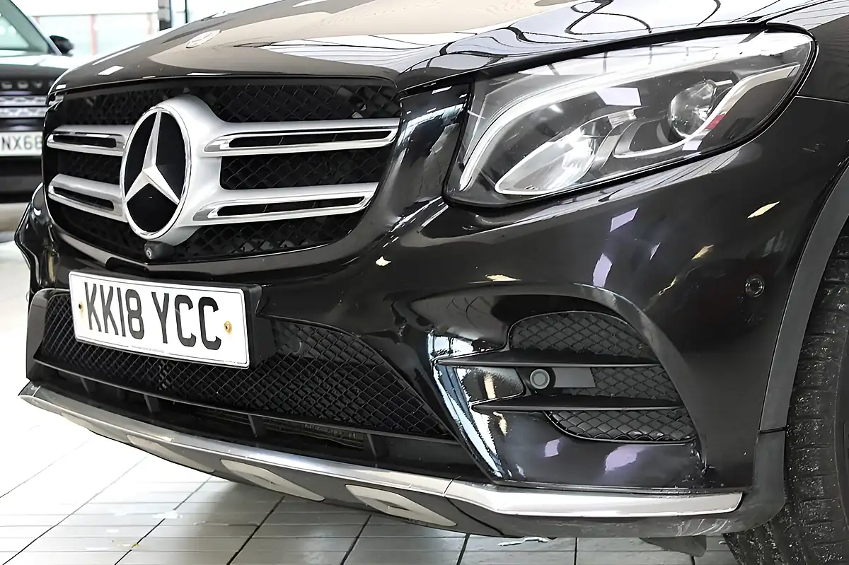 Used 2018 Mercedes-Benz Glc AMG Line (premium Plus) Obsidian Black - Interior and Exterior details 4