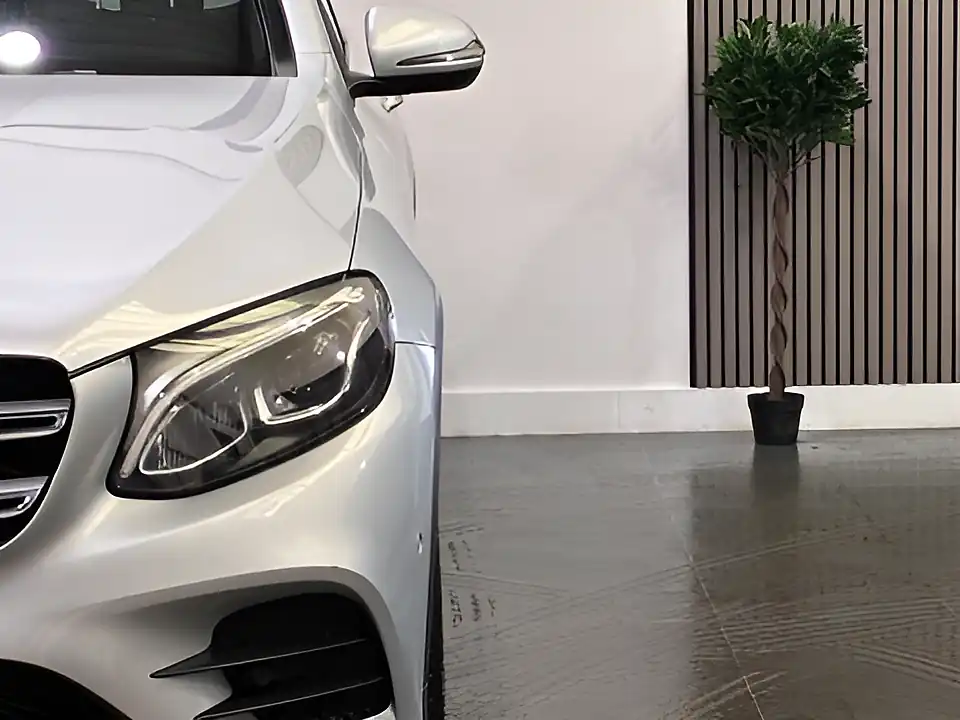 Used 2018 Mercedes-Benz Glc AMG Line (premium Plus) Silver - Interior and Exterior details 17