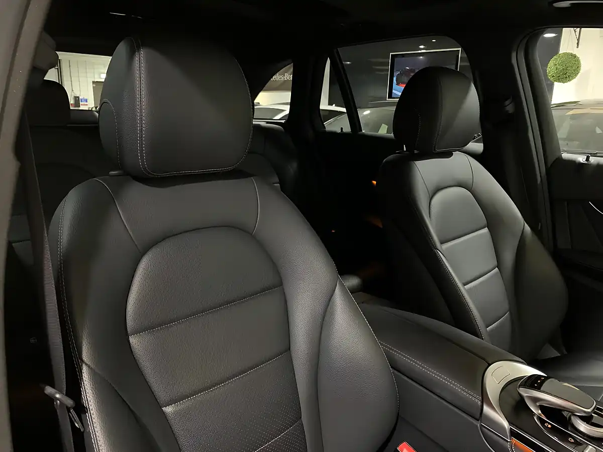 Used 2018 Mercedes-Benz Glc AMG Line Premium Plus White - Interior and Exterior details 6