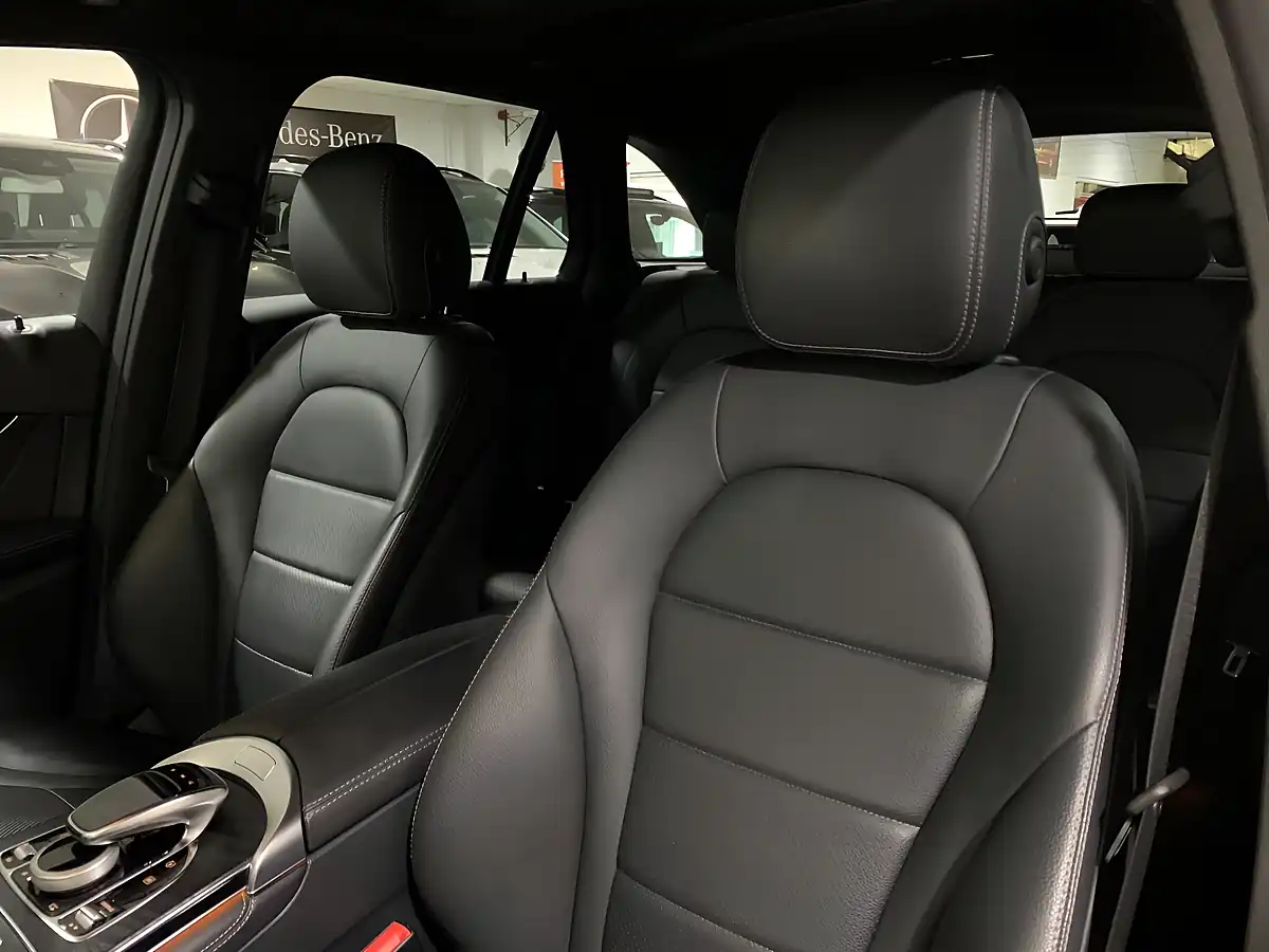 Used 2018 Mercedes-Benz Glc AMG Line Premium Plus White - Interior and Exterior details 7