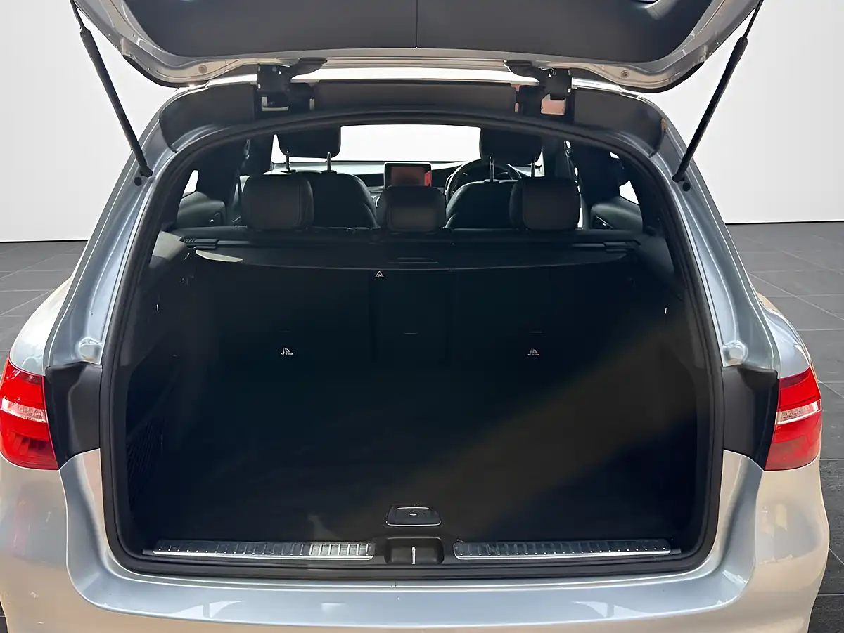 Used 2018 Mercedes-Benz Glc AMG Line Silver - Interior and Exterior details 12
