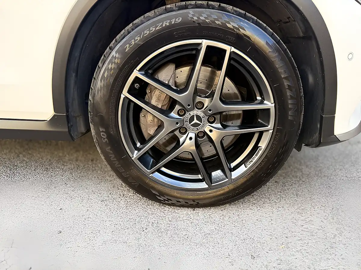 Used 2018 Mercedes-Benz Glc AMG Line White - Interior and Exterior details 17