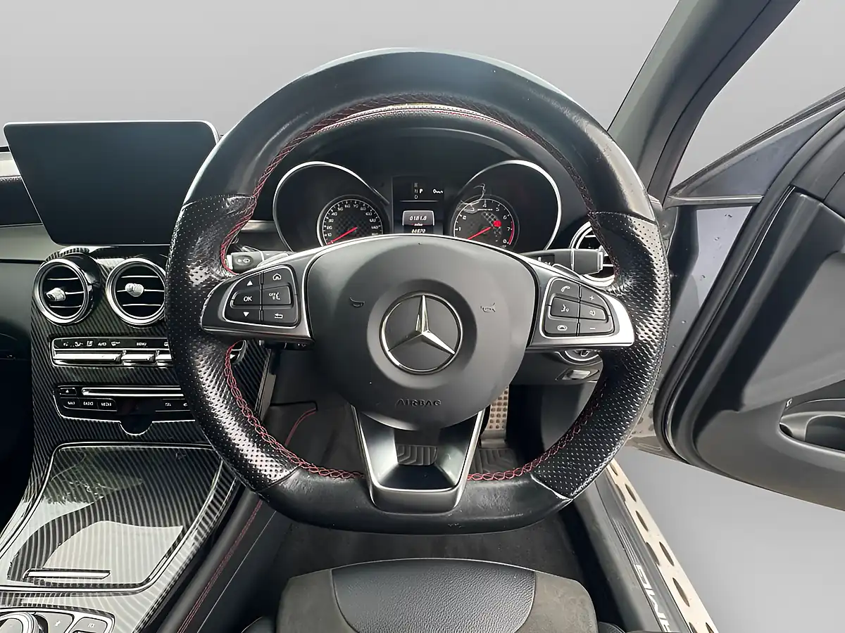 Used 2018 Mercedes-Benz Glc Premium Plus Grey - Interior and Exterior details 11