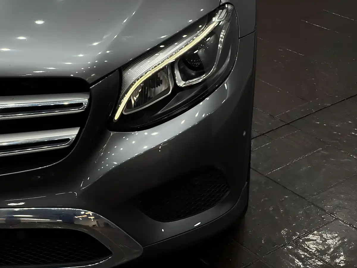 Used 2018 Mercedes-Benz Glc Sport Grey - Interior and Exterior details 10
