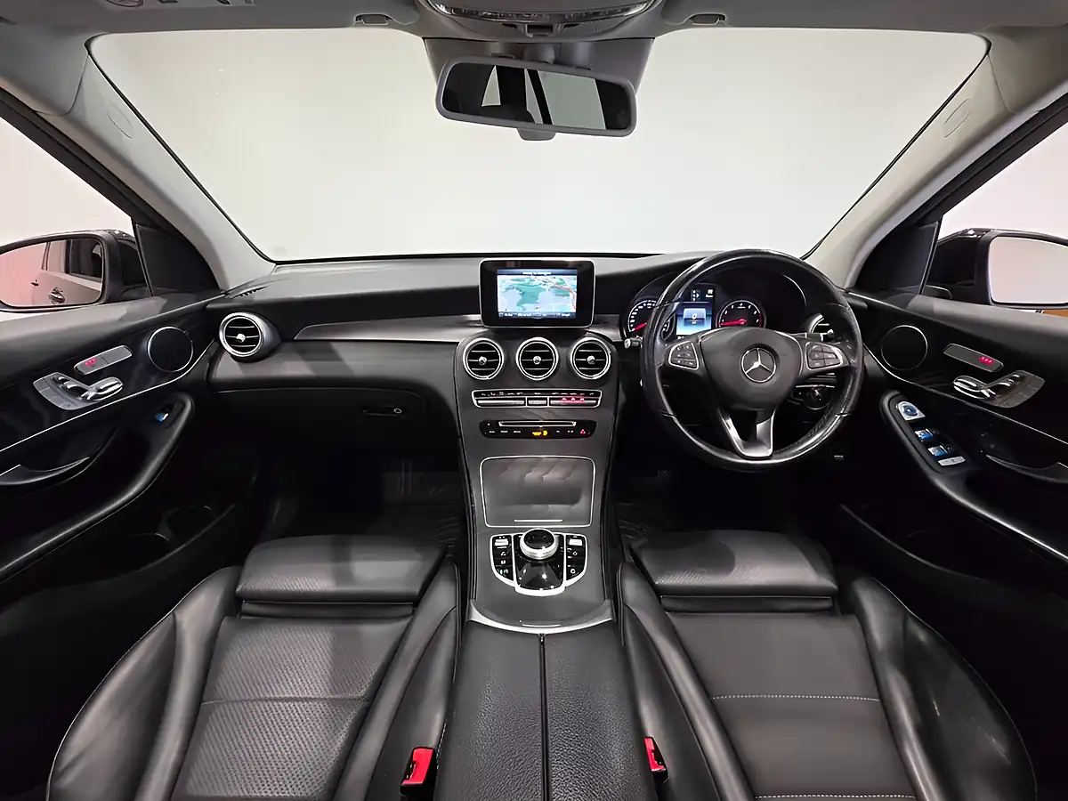 Used 2018 Mercedes-Benz Glc Sport (premium) Black - Interior and Exterior details 20