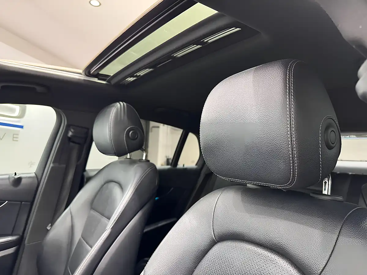 Used 2018 Mercedes-Benz Glc Sport (premium) Coupe White - Interior and Exterior details 15